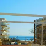 Gmid Immo Apartamento Con Gran Terraza Con Vistas Al Mar En Roses